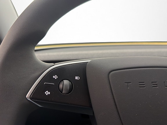 Tesla Model 3 21 of 30