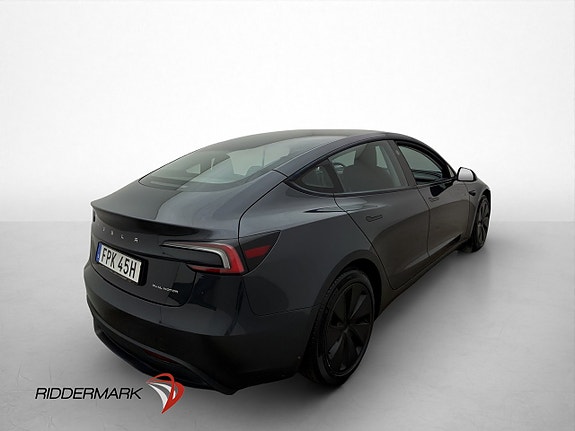 Tesla Model 3 9 of 30