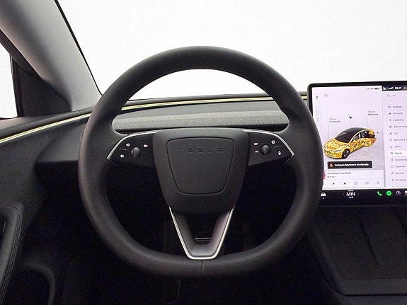 Tesla Model 3 14 of 30