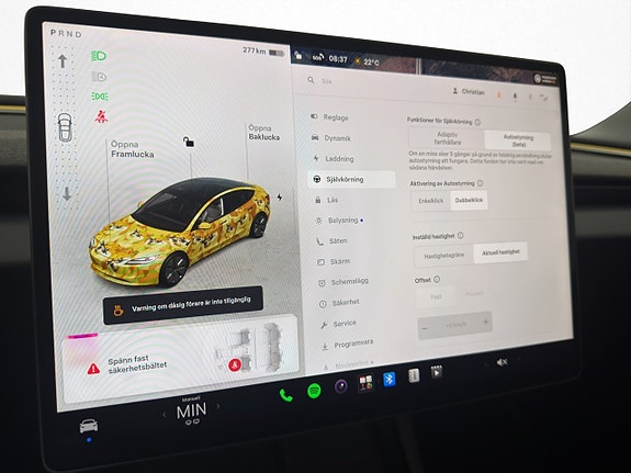 Tesla Model 3 27 of 30