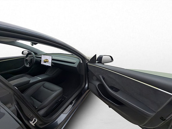 Tesla Model 3 16 of 30
