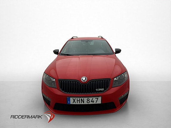 Skoda Octavia 2 of 5