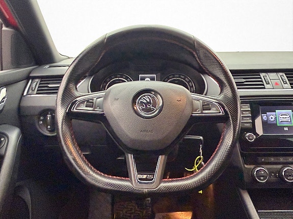 Skoda Octavia 14 of 30