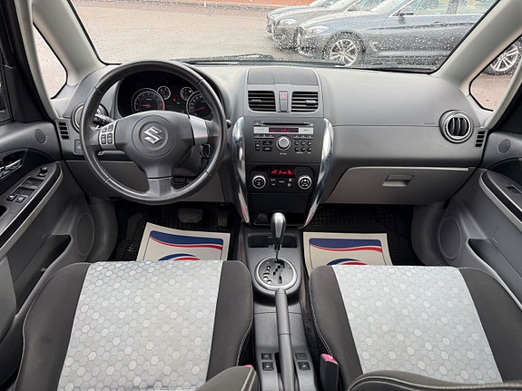 Suzuki SX4 8 of 8