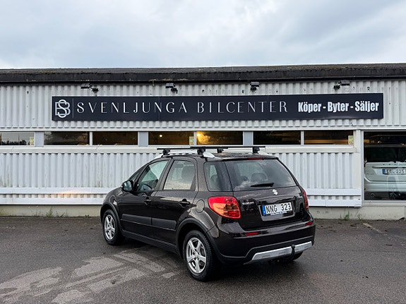 Suzuki SX4 4 of 5