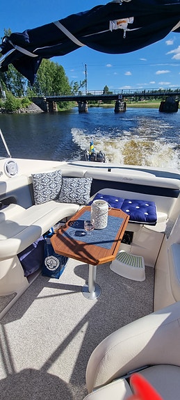 Rinker Captiva 232 4 of 7