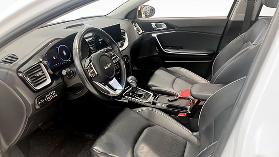 Kia Ceed 8 of 17