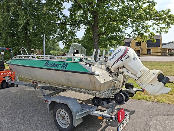 Buster M (1997) med Evinrude 50HK (2014) 10 of 11