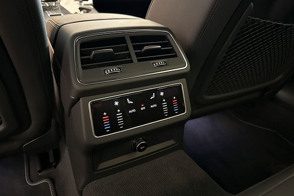 Audi A6 16 of 17