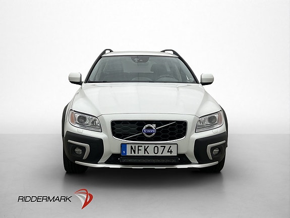 Volvo XC70 2 of 5