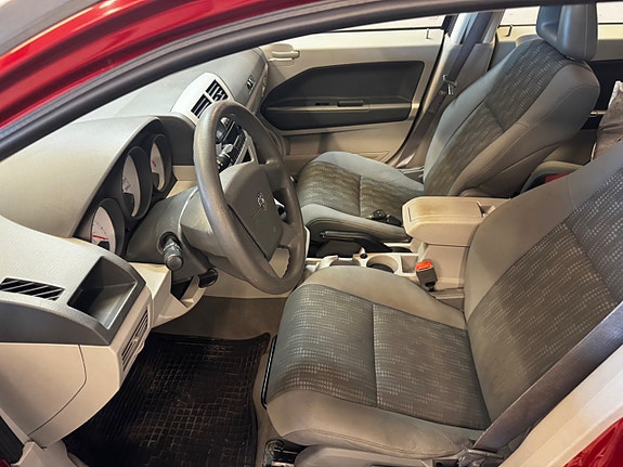 Dodge Caliber 8 of 10