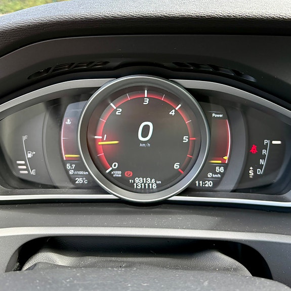 Volvo V40 8 of 9
