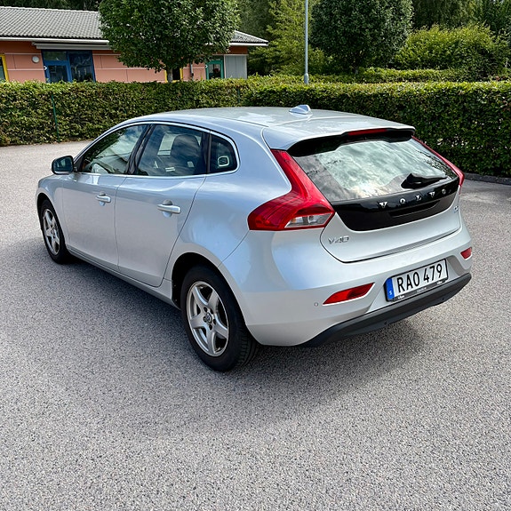 Volvo V40 5 of 9