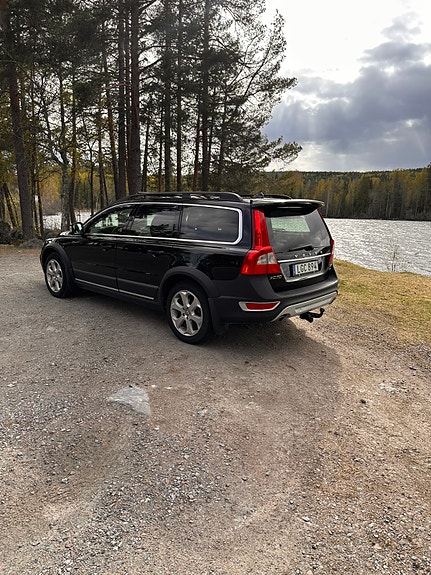 Volvo XC70 3 of 5