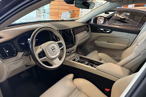 Volvo XC60 5 of 5