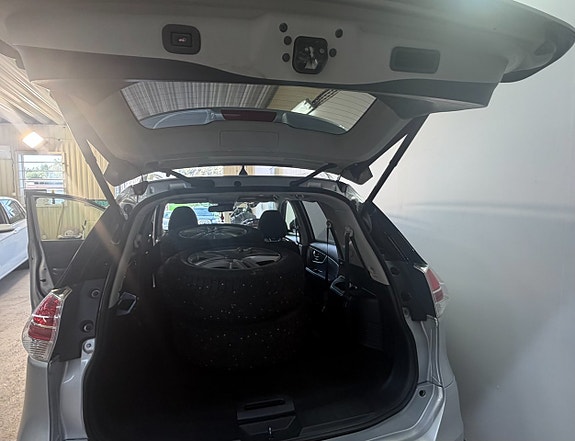 Nissan X-Trail 10 of 16