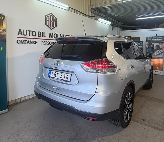 Nissan X-Trail 14 of 16