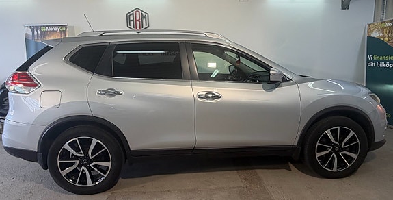 Nissan X-Trail 13 of 16