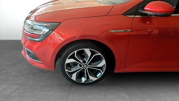Renault Megane 9 of 9