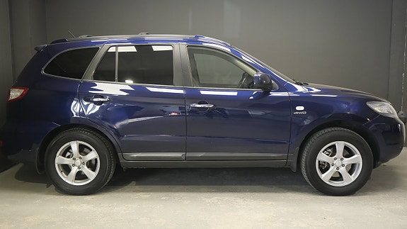 Hyundai Santa Fe 4 of 5