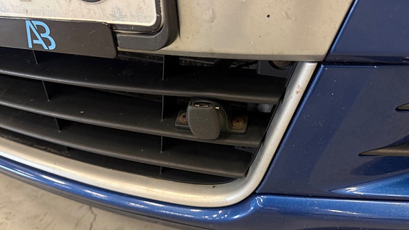 Volkswagen Touran Cross 10 of 26