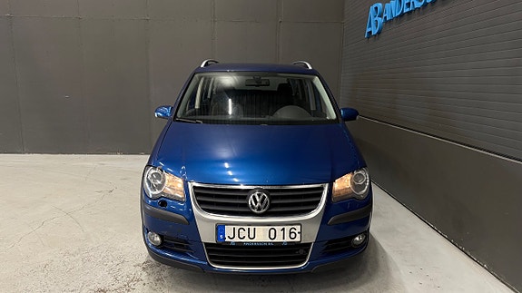 Volkswagen Touran Cross 9 of 26