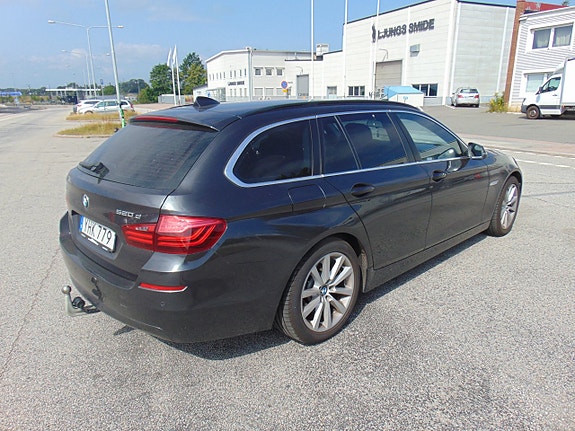 BMW 520d 5 of 11