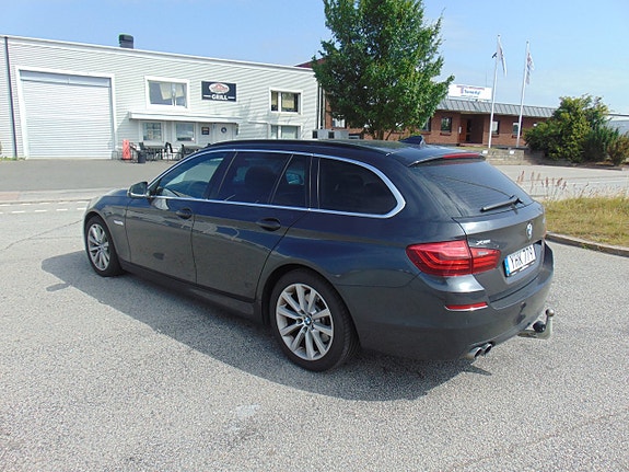 BMW 520d 4 of 11