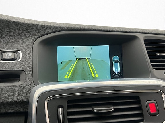 Volvo V60 Cross Country 15 of 30