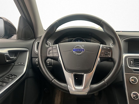 Volvo V60 Cross Country 12 of 30