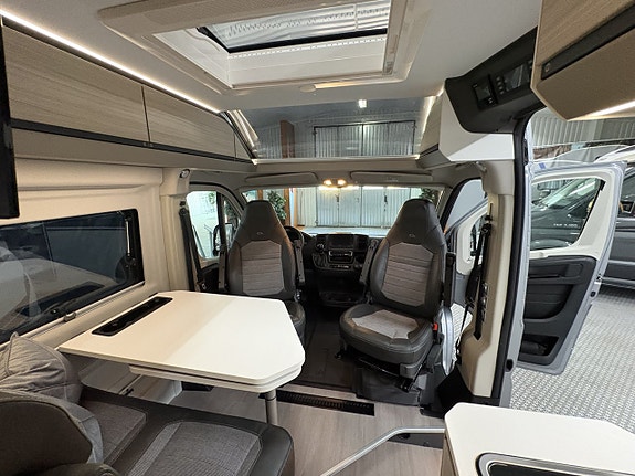 Adria TWIN 600 SPB Plus 13 of 21