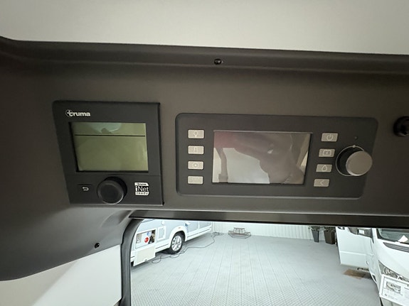 Adria TWIN 600 SPB Plus 14 of 21