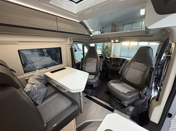 Adria TWIN 600 SPB Plus 12 of 21