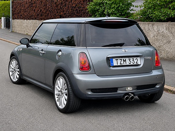 MINI Cooper S 5 of 5