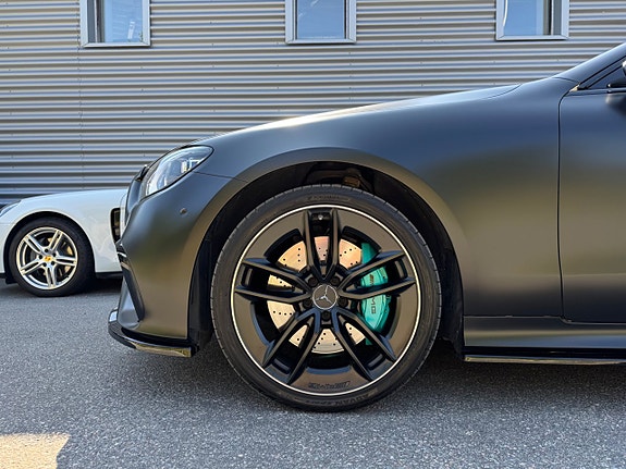 Mercedes-Benz E53 7 of 30