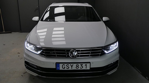 Volkswagen Passat 4 of 20