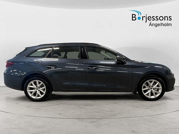 Seat Leon 2 of 5