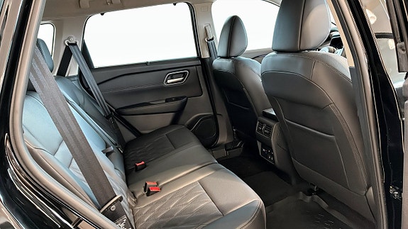 Nissan X-Trail 5 of 5