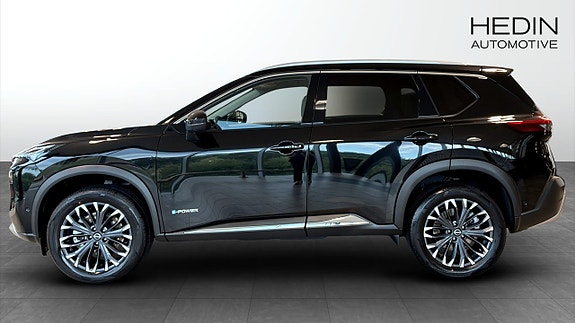 Nissan X-Trail 6 of 9