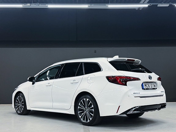 Toyota Corolla 18 of 26