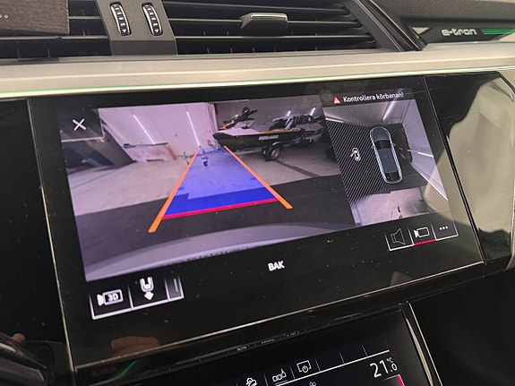 Audi e-tron Sportback 14 of 21