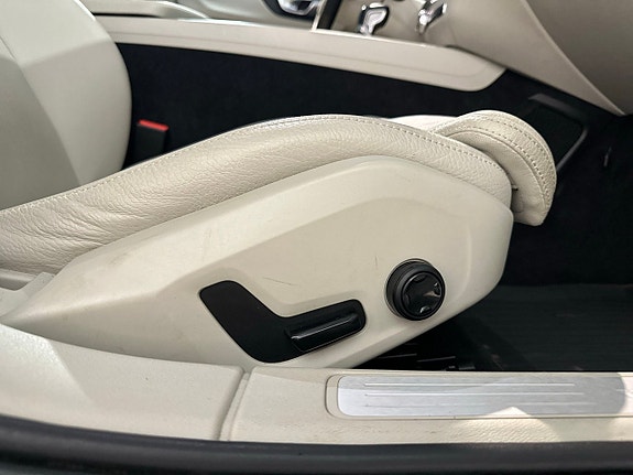 Volvo V60 19 of 23