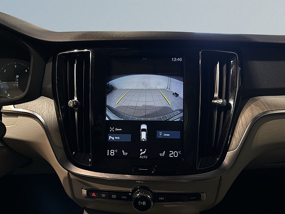 Volvo V60 15 of 23