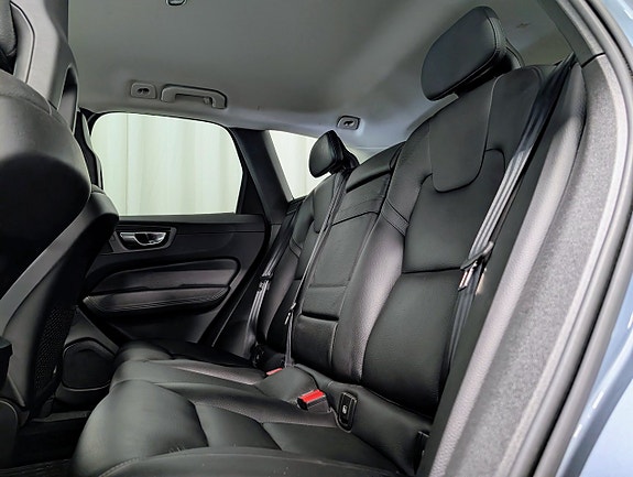 Volvo XC60 14 of 18