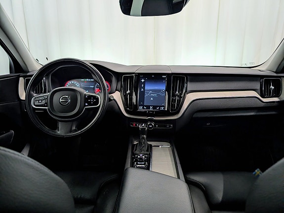Volvo XC60 7 of 18