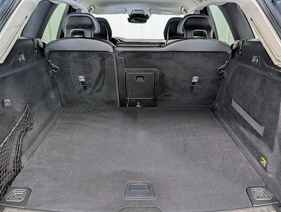 Volvo XC60 16 of 18