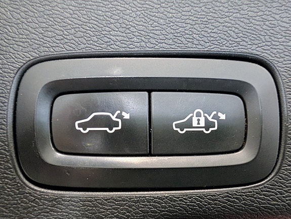Volvo XC60 17 of 18