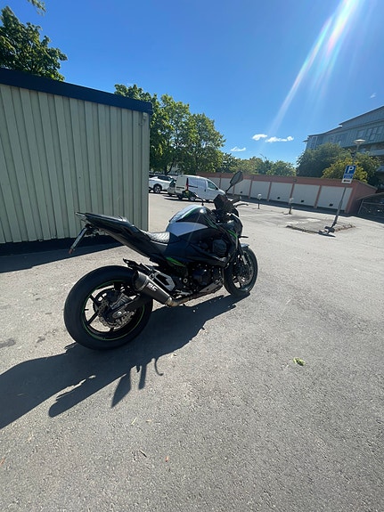 Kawasaki Z800 3 of 8