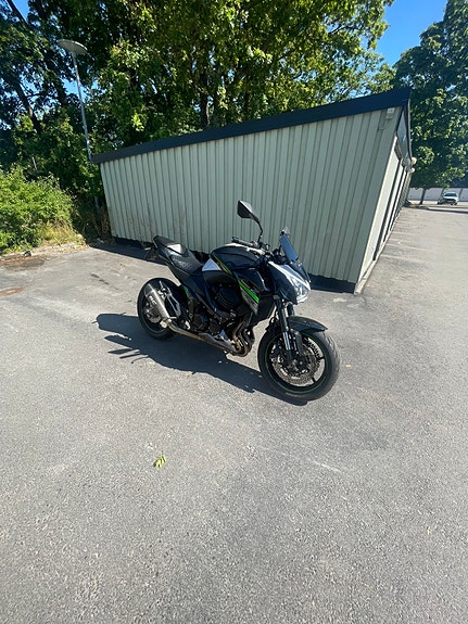 Kawasaki Z800 2 of 8