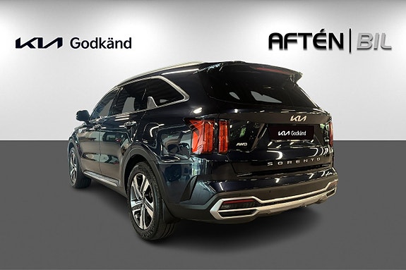Kia Sorento 8 of 30